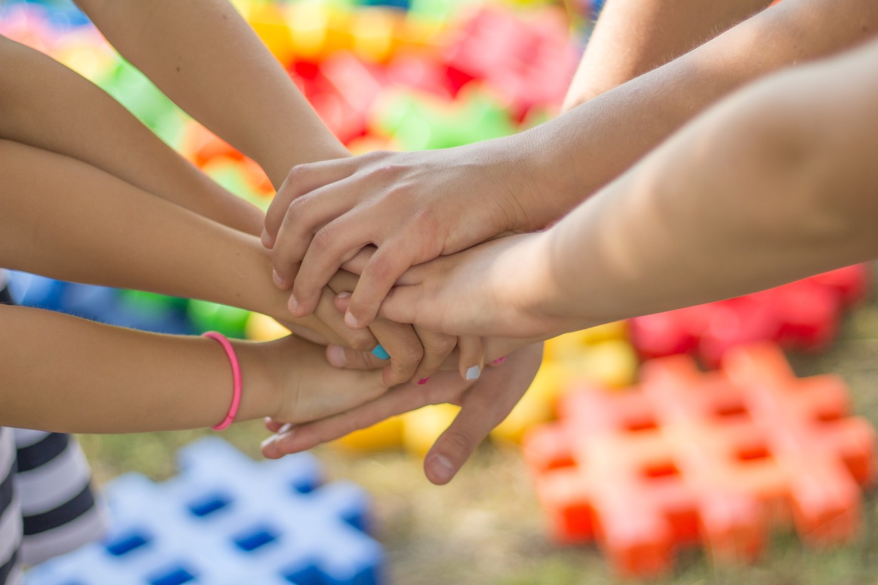 niños realizando actividad